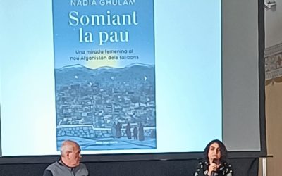 Es pot ser feliç després d’una guerra? Projecte Arrelats, amb la participació de 4t d’ESO.