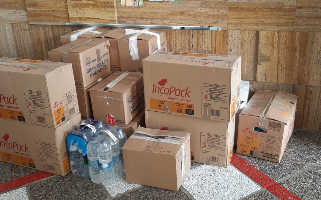 RECAPTE D’ALIMENTS: 4t d’ESO en col.laboració amb El Xiprer! TOT UN ÈXIT!!!